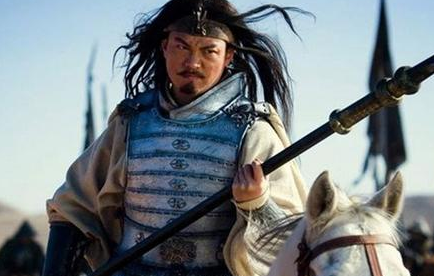 马超为了投靠立碑，他都做了什么？