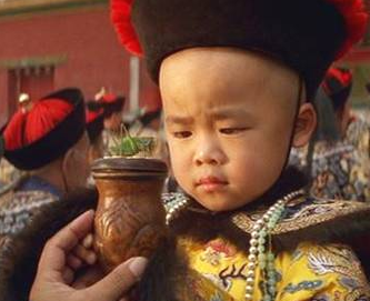 溥仪在9岁时为什么还没断奶?这是他的癖好吗