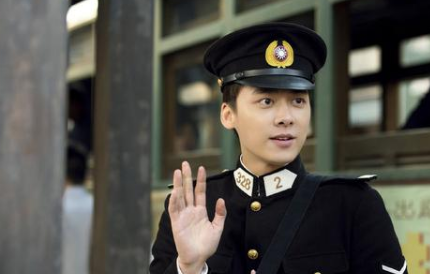 《隐秘而伟大》开启真香定律，李易峰的演技着实让人惊喜