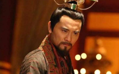 萧道成为何成为南齐的开国皇帝？他的政绩如何呢？