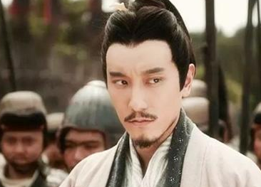 为了登基称帝的曹丕，为什么会选择对豪门士族让步？