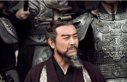 诸葛亮到底得罪了谁？为何没人将他推荐给求贤若渴的曹操？