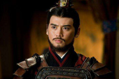 《后汉书》中为何耿弇排名很高呢？他有哪些经历？