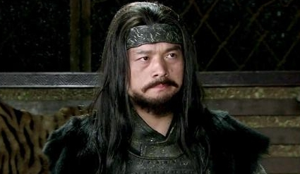 在公平情况下华雄若遇关羽，双方应该可以打到多少个回合？