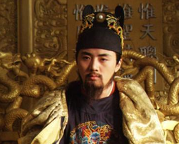 明朝穷途末路的崇祯，为何会选择苦苦哀求大臣捐钱？