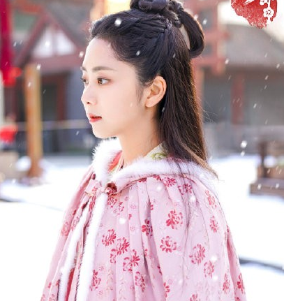 《锦衣之下》袁今夏是不是喜欢陆绎 袁今夏和陆绎为什么会在林中过夜