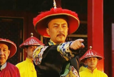 雍正继位后为何国库亏空巨大？雍正是如何处理此事的？