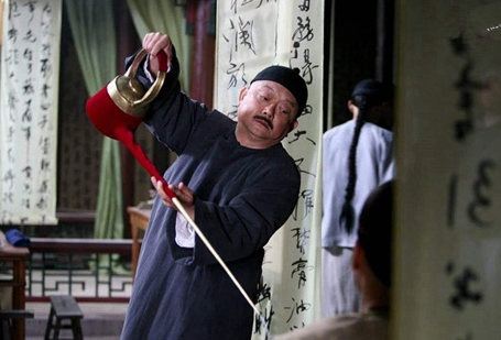 俗话说和绅跌倒,嘉庆吃饱 嘉庆上位之后为什么着急杀和珅