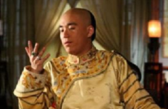 嘉庆上位后为何会导致清朝的发展落后？他到底做了什么？