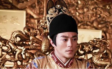 明朝兴济伯杨善，害死于谦最后为何能善终？