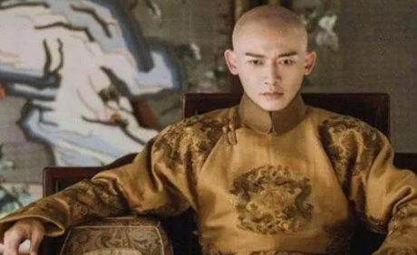 乾隆和康熙同样是子嗣众多 乾隆时期为何没有出现九子夺嫡现象