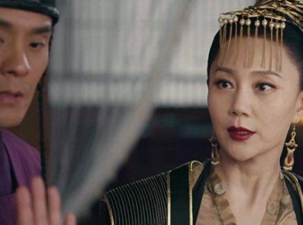 《传闻中的陈芊芊》饰演花垣城城主的人是谁 玄虎城夫人的原型是谁
