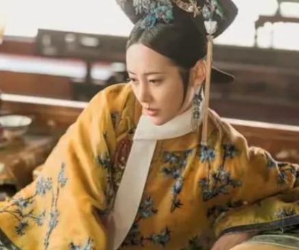 清朝妃子穿的高跟鞋到底叫什么 除了装饰外,皇帝一看就看穿身份