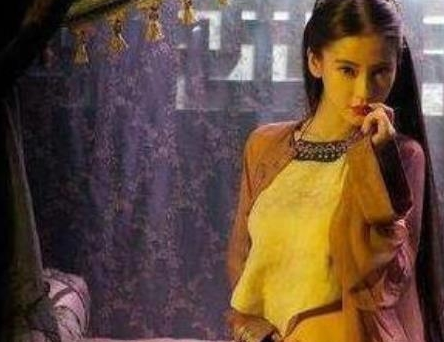 古代女子对贞洁如此看中 她们上半身穿肚兜,下半身又会穿什么