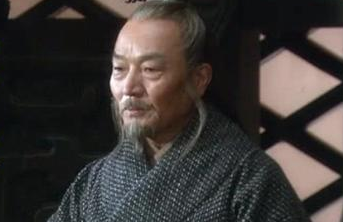刘表看出刘备不是屈居人下之辈，为何还接受他？