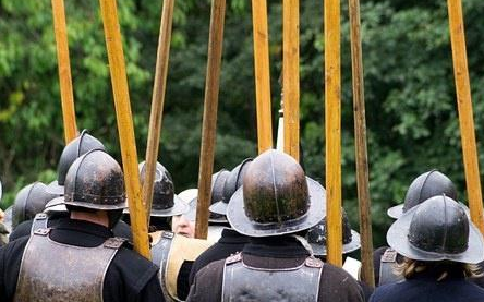 明朝的国力和人口都超过后金 努尔哈赤为何能将明朝打得毫无还手之力