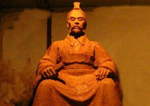 汉朝时期的八大异姓诸侯王中 为何长沙王吴芮为何能幸免打击