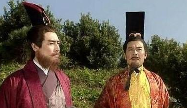 陈登当初带十万精兵投奔刘备 刘备为什么会拒绝他