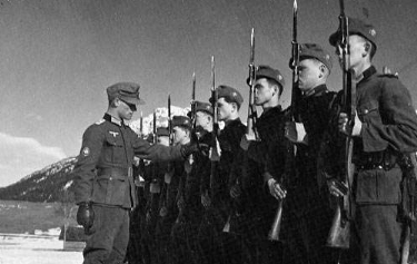 二战前德国为何能快速崛起？德国崛起的原因是什么