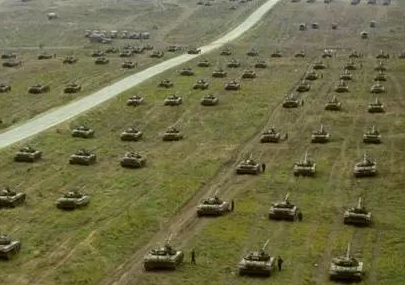 冷战时，如果北约与华约开战谁会赢？华约和北约的军事对比