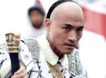 爱新觉罗&middot;东莪：她远离了朝廷，嫁到了内蒙，这或许对她是最好的选择