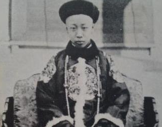 清代辅国将军爱新觉罗&middot;塔拜古墓发现于辽宁省满堂村！