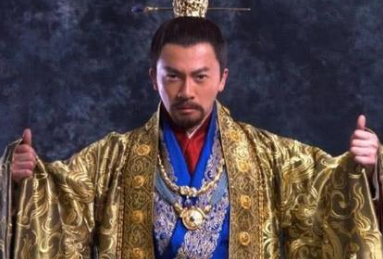 邓太后经常告诫邓家人，要&ldquo;夹着尾巴做人&rdquo;