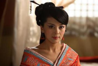 傅昭仪是什么样的人？为成功隐忍多年，上位后疯狂报复，害人害己