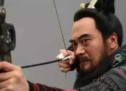 卢俊义：绰号玉麒麟，梁山一百零八将之一，上应天罡星