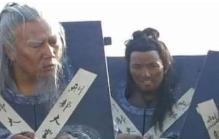 李善长退休后无权无势，为何朱元璋还要杀他？