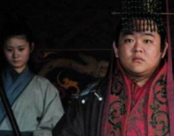 在位四十一年的刘禅，为什么没有选择给自己的父亲报仇？