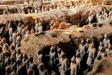 秦王嬴政为什么不用活人殉葬，而是选择兵马俑？