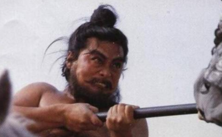 成语“赤膊上阵”有哪些故事？又该作何解释呢？
