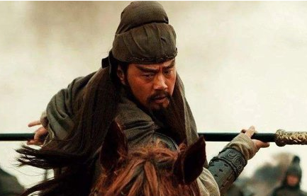 武功不如关羽的武将蔡阳，为什么敢率军追杀关羽千里？