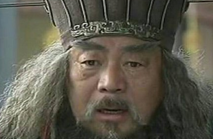 为何说与黄巾起义相比，董卓乱政对于东汉的危害更大？