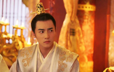 北周皇帝宇文赟为何要立五个皇后并立？