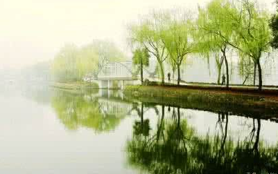 《台城》的写作背景是什么？该如何去理解呢？