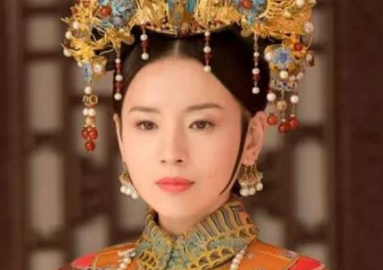 哲敏皇贵妃出身卑微，但死后追封皇贵妃与乾隆合葬