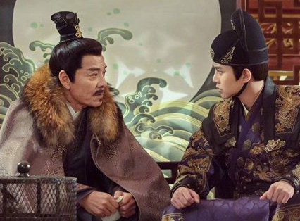 《锦衣之下》杨岳和上官曦之间有什么故事？杨岳能转正吗？