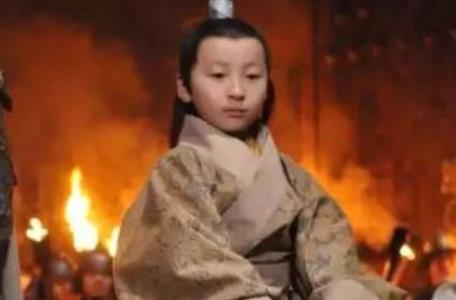 东汉大臣傅燮，战死沙场后数千敌军向他磕头