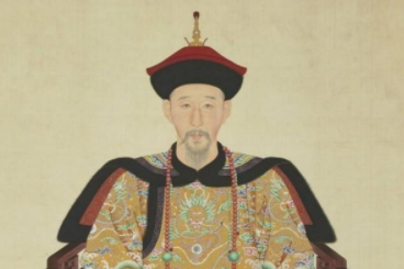 古代黄色只有皇族中人能用！明黄色、杏黄色、金黄色分别是什么人用？