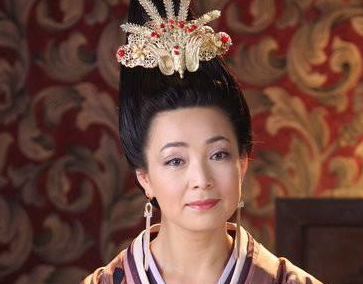 从农妇变为双手沾满鲜血的吕后，吕雉最后是怎么去世的？