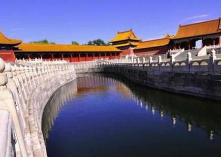 有关于紫禁城巨蟒之说是什么样的 这条大蛇真的藏在故宫里面吗