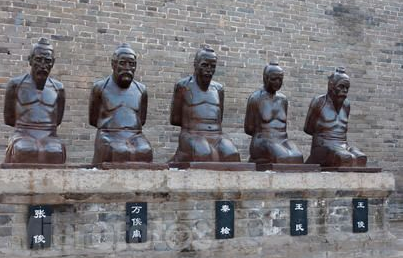 从小天资聪颖，勤奋好学的秦桧，是怎样走上谋害忠良的道路的