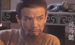 司马懿晚年并无实权，最后是如何控制朝野的？