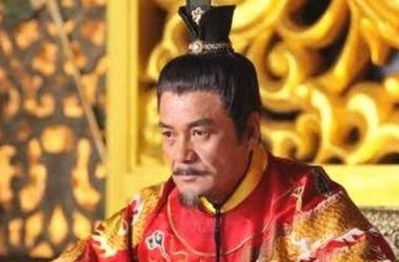 陈武帝陈霸先明明有儿子，为什么要传位给侄子？