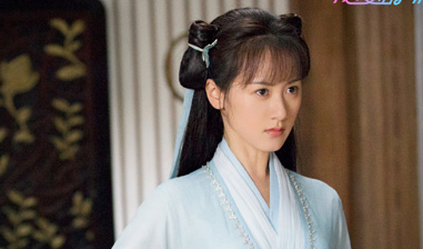 《琉璃美人煞》褚璇玑前世什么身份？和白帝有什么关系吗？