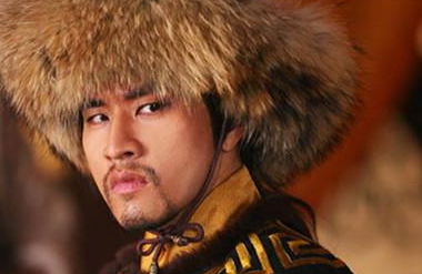 金熙宗让汉官张钧起草文书，看到内容后为何却把他杀了？