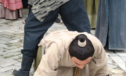 成语“胯下之辱”出自哪里？其中又有哪些典故呢？