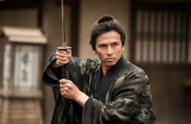 宫本武藏真的很强吗？为何被称为天下第一剑客？